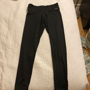Size Small PINK leggings. All black. Barely worn. Perfect Condition.